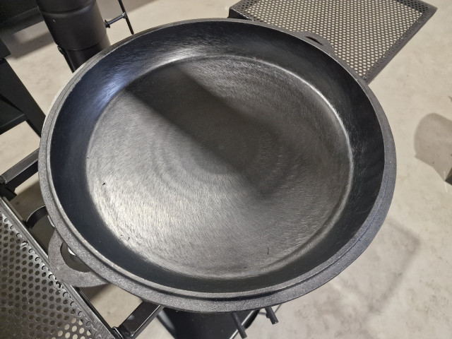 Čuguna uzbeku panna 400×50mm