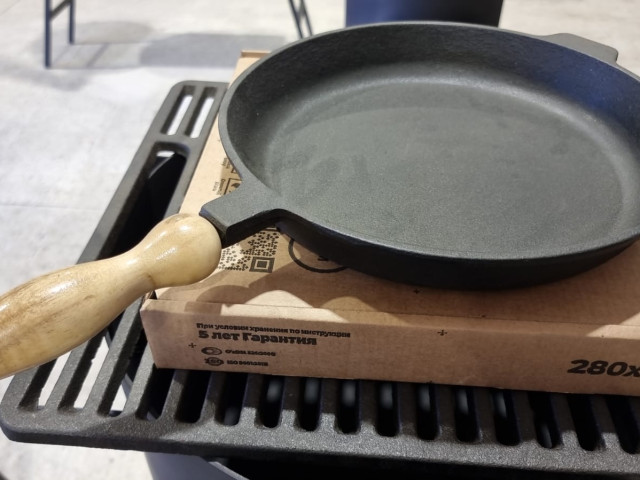 Čuguna panna 280x40mm ar noņemamu rokturi