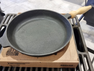 Čuguna panna 260x40mm ar noņemamu rokturi