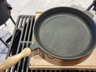 Чугунная сковорода 280х40мм со съёмной ручкой